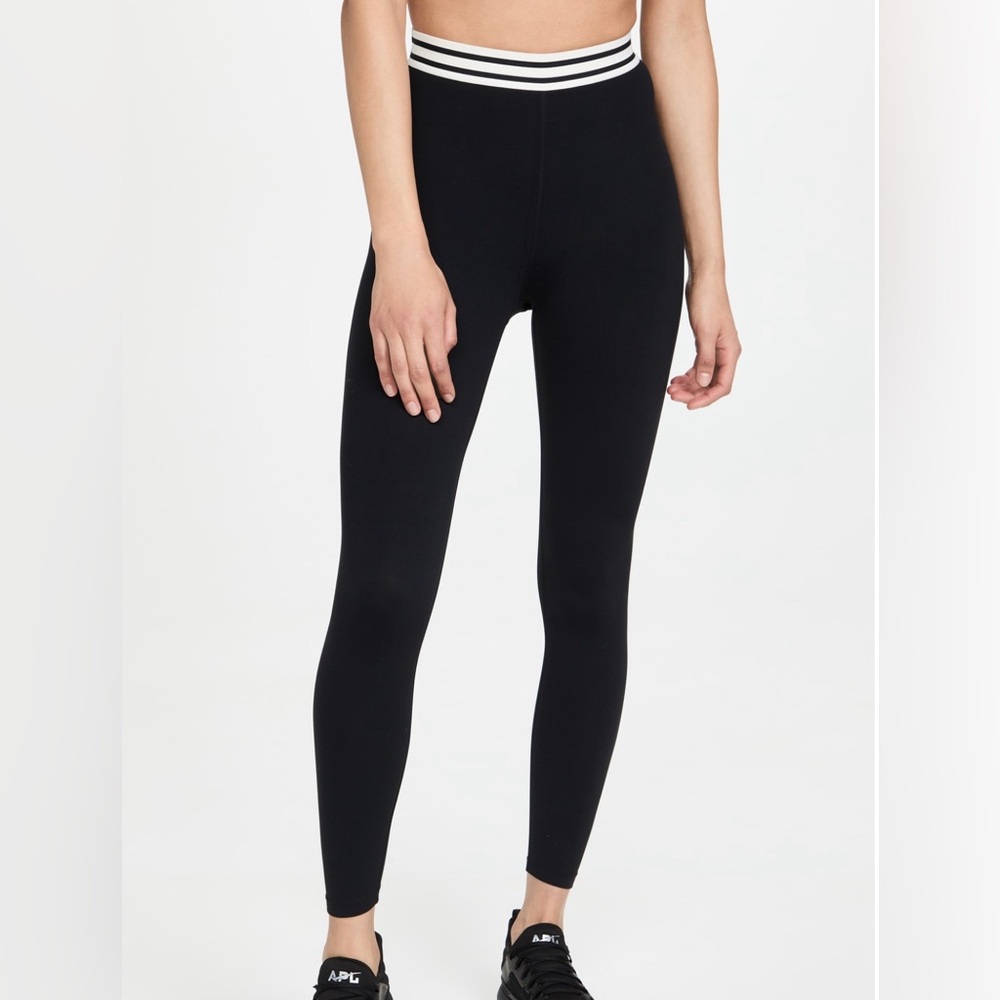Splits59 Roxan Airweight 7/8 leggings in size Medium.